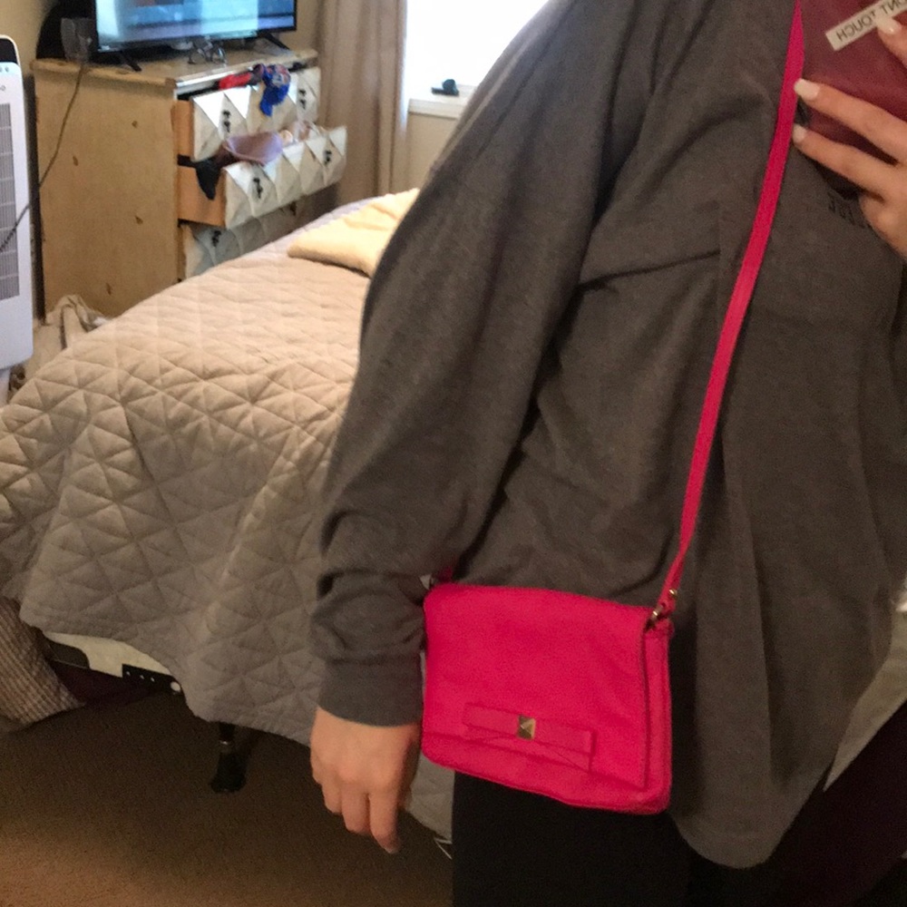 KATE SPADE HOT PINK SMALL CROSSBODY - Picture 2 of 4